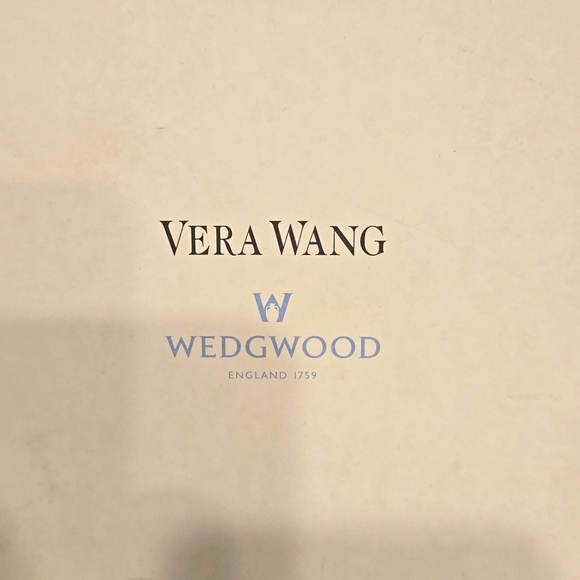 Vera Wang Wedgwood Champagne Flute Pair Clear and Frosted Glass - Picture 5 of 9